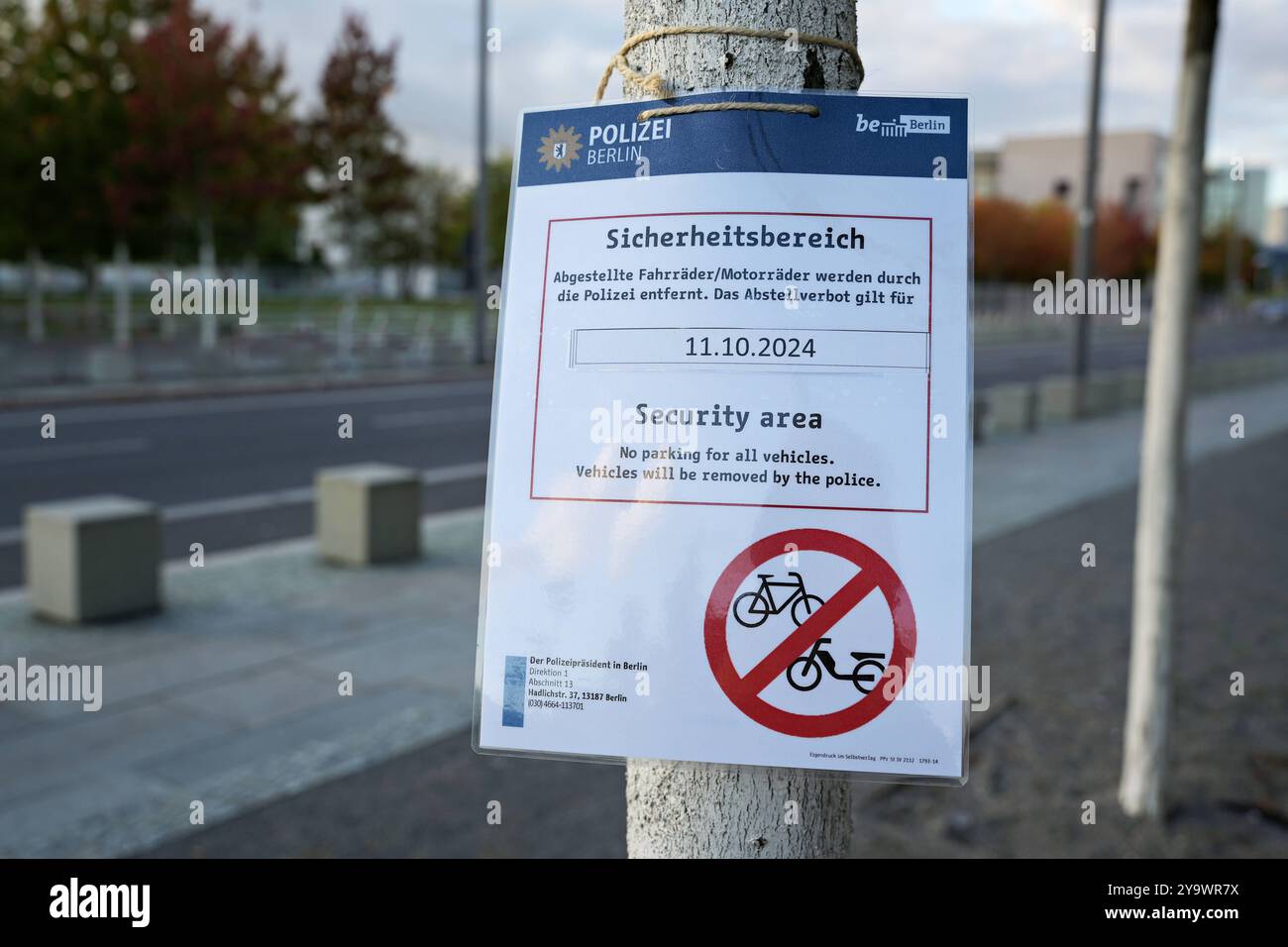 11.10.2024,Staatsbesuch vom ukrainischen Präsidenten Wolodymyr Selenskyj im Berlin. Absperrung Sicherheitsbereich *** 11 10 2024,Staatsbesuch des ukrainischen Präsidenten Wolodymyr Selenskyj in Berlin Sicherheitskordon Stockfoto