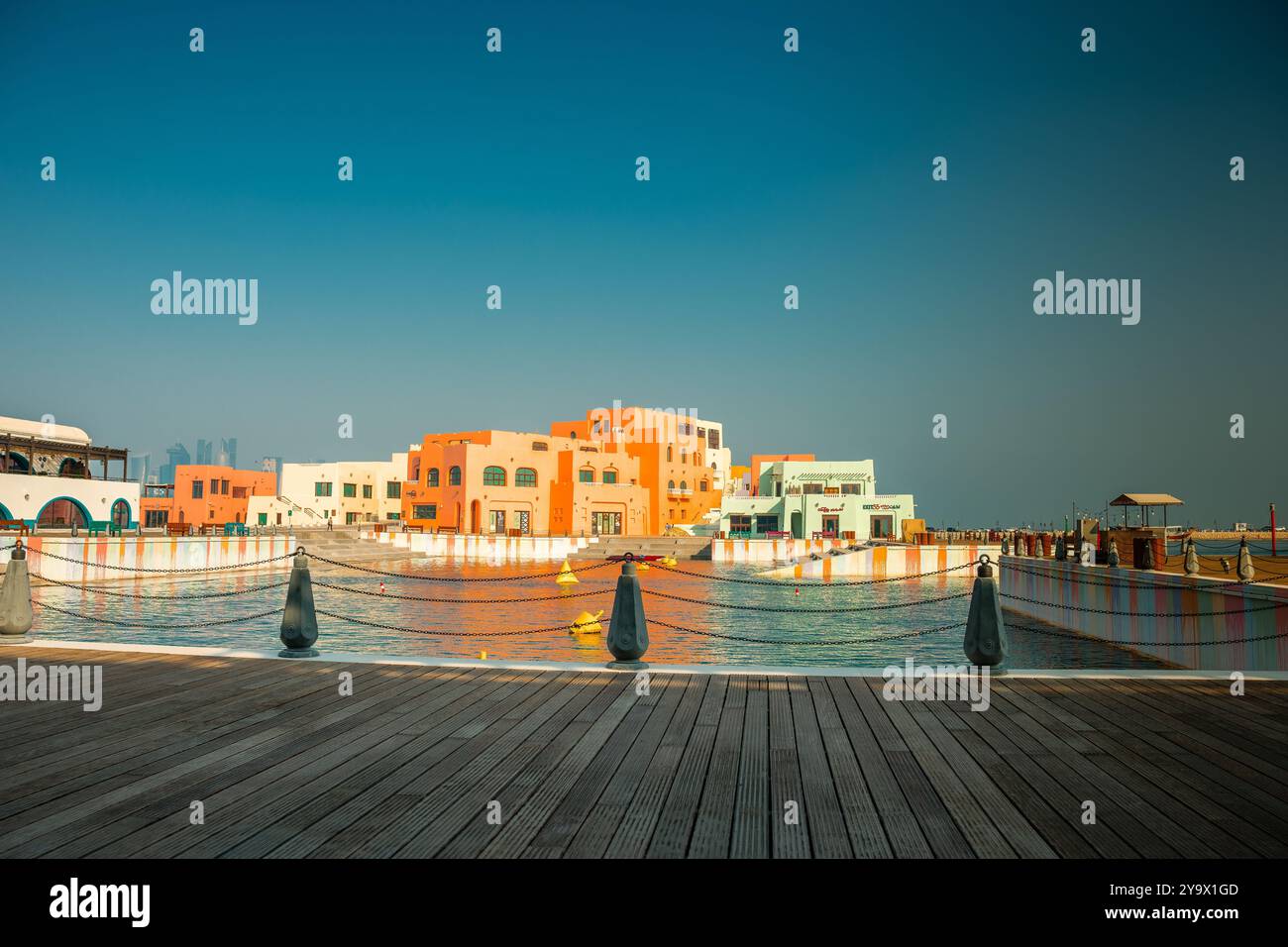 Doha, Katar - 19. Oktober 2023: Umbau des alten Hafens von Doha in den Stadtteil Mina Box Park Qatar Stockfoto