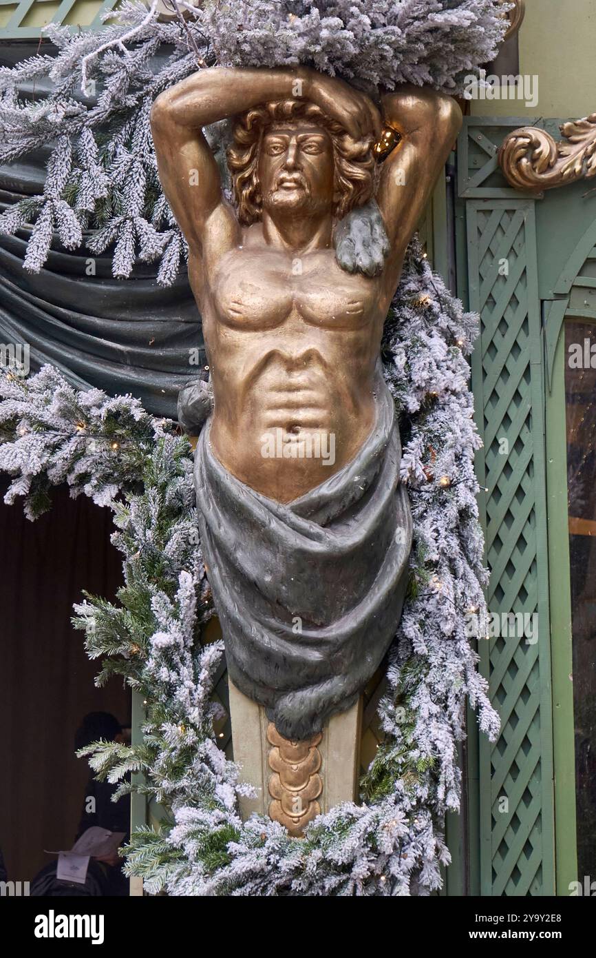 Frankreich, Paris, die Pavillons von Bercy in den Kellern aus dem 19. Jahrhundert, Musee des Arts Forains, Skulptur im Theater Verdure Stockfoto