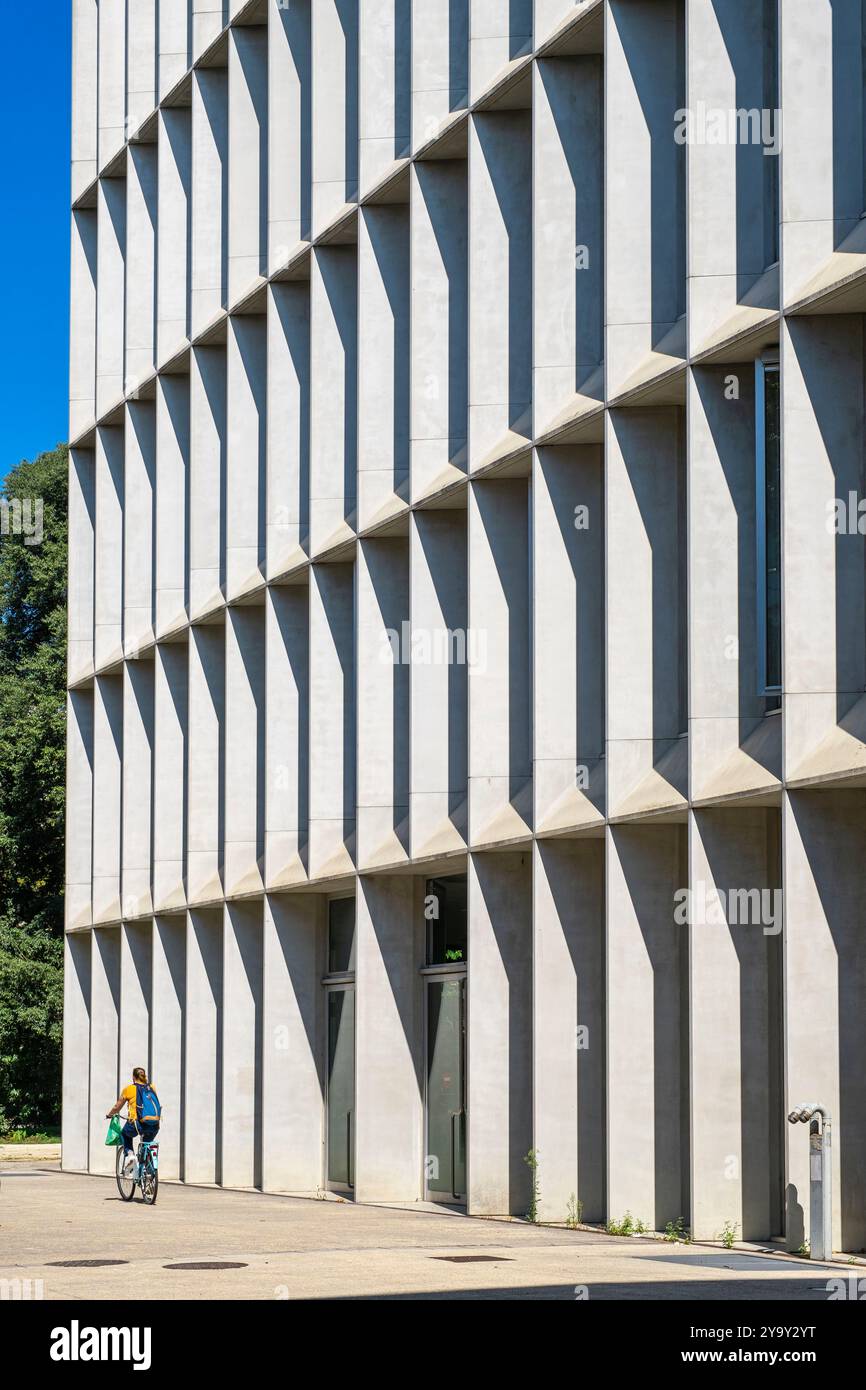 Frankreich, Savoie, Chambery, Cité des Arts, Baujahr 2002, beherbergt das regionale Konservatorium für Musik, Tanz und dramatische Kunst sowie die Städtische Kunstschule und zahlreiche Musikvereine Stockfoto