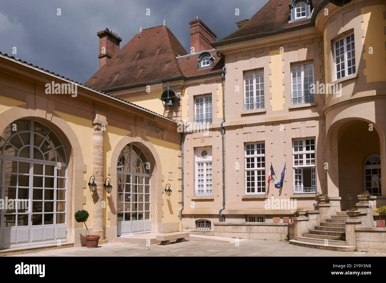Frankreich, Rhone, Marcy l'Etoile, Schloss des Anwesens Lacroix Laval mit Ausbildungszentrum für Gastronomie, CFA de la Gastronomie, Nebengebäude Stockfoto