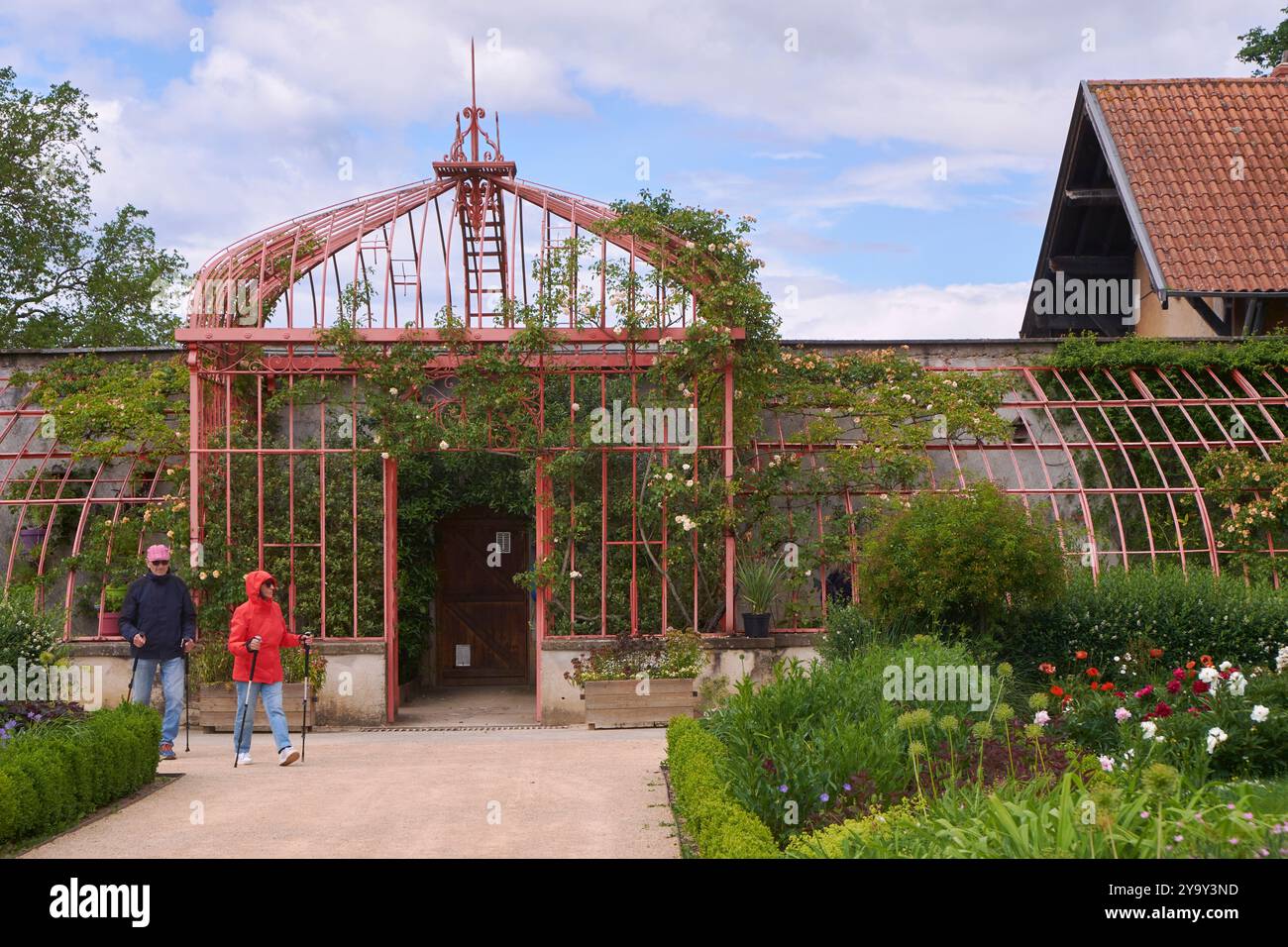 Frankreich, Rhone, Marcy l'Etoile, Schloss des Anwesens Lacroix Laval mit einem Ausbildungszentrum für Auszubildende für Gastronomie, CFA de la Gastronomie, Gemüsegarten und Gewächshaus Stockfoto