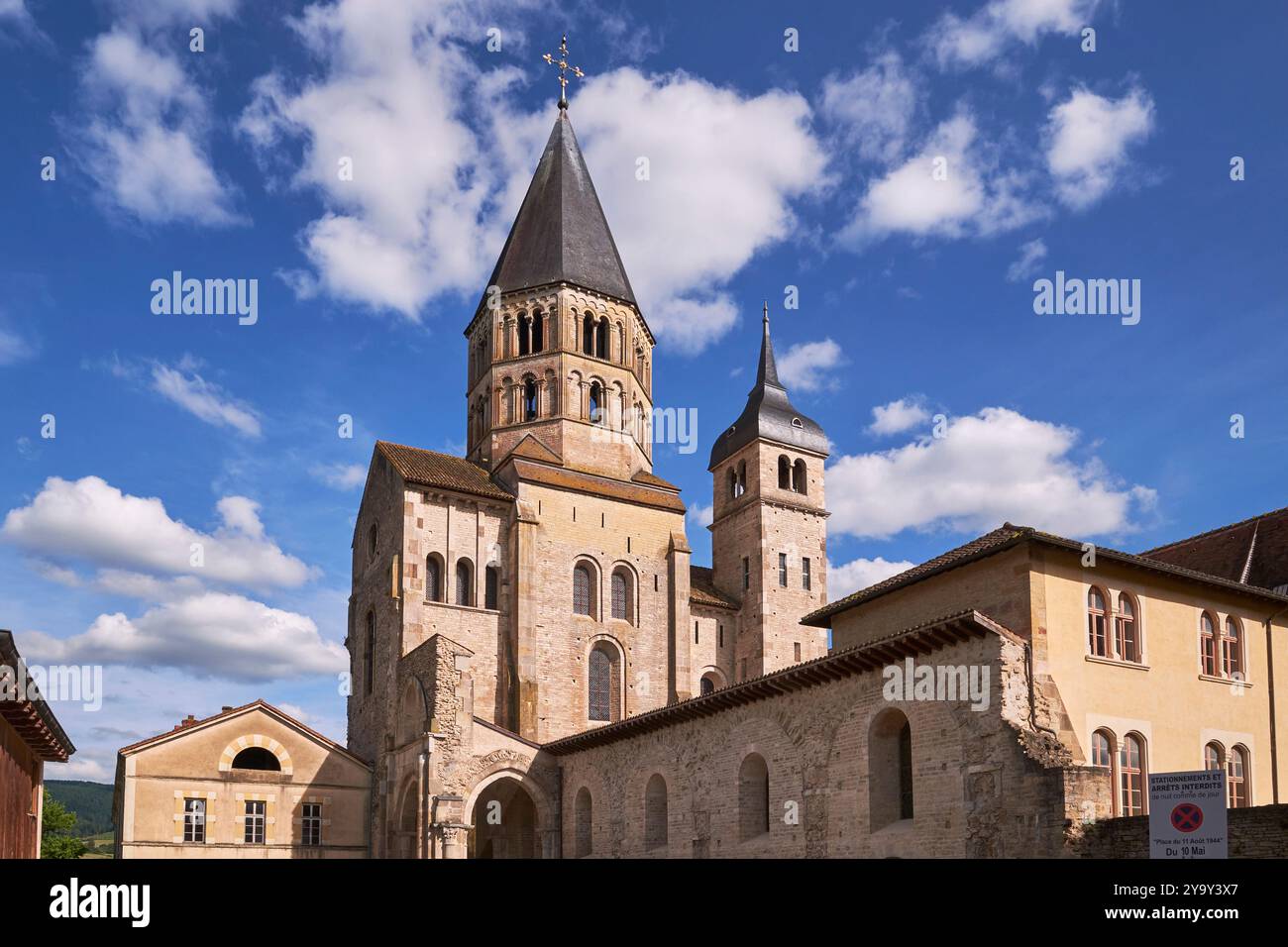 Frankreich, Saone et Loire, Maconnais, Cluny, Saint Pierre und Saint Paul Abbey von Cluny, der Glockenturm des Heiligen Wassers Stockfoto