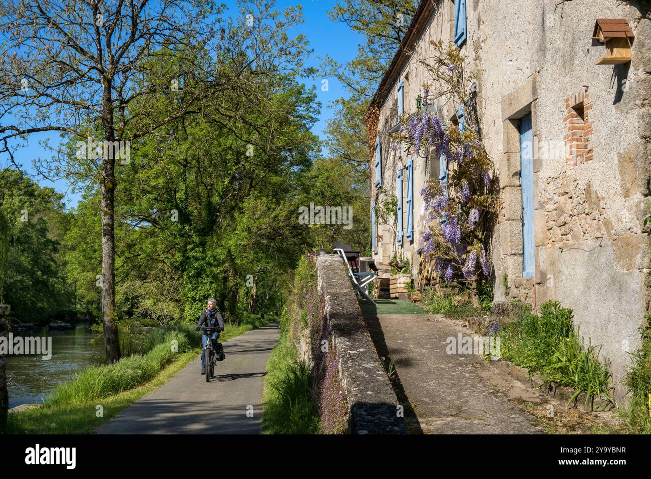 Frankreich, Vendee, Mortagne sur Sèvre, Radtour im Tal des Flusses Sèvre Nantaise vorbei an der ehemaligen moulin de la Garde Stockfoto