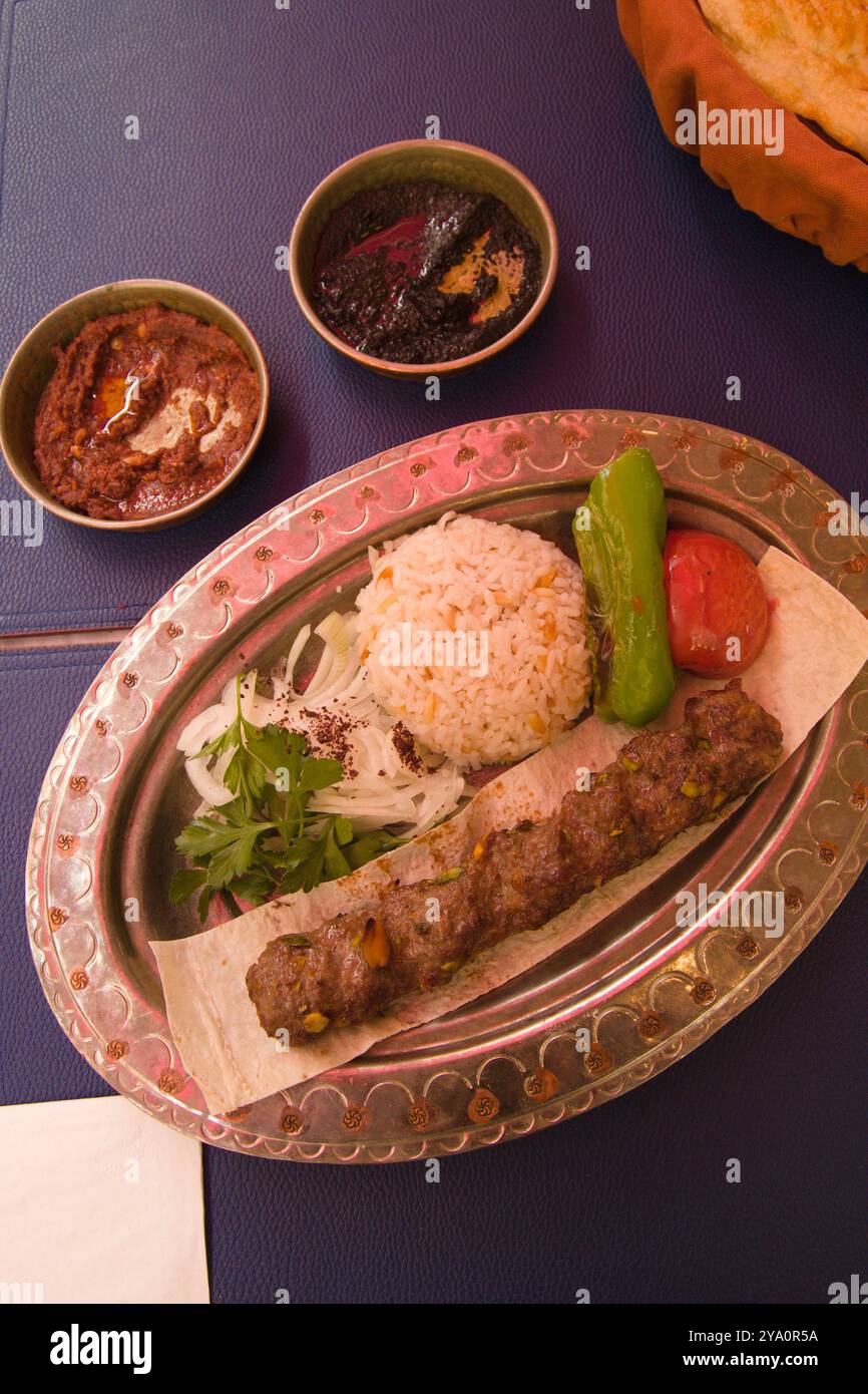 Türkiye, Truthahn, Istanbul, Restaurant, Kebab-Teller Stockfoto