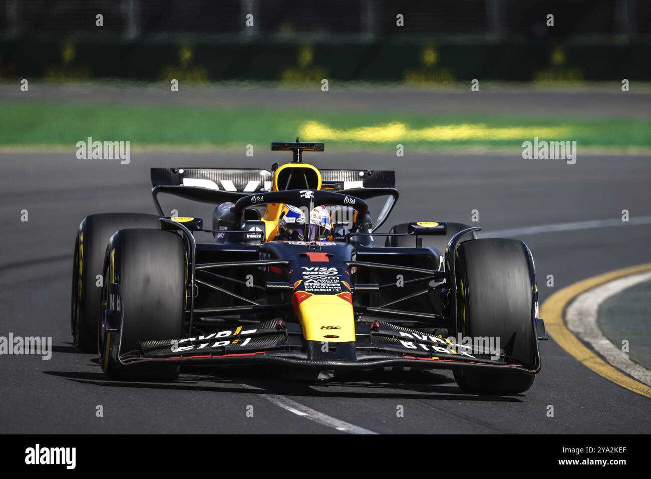 MELBOURNE, AUSTRALIEN, 24. MÄRZ: Max Verstappen aus den Niederlanden fährt den Oracle Red Bull Racing RB20 während des Großen Preises von Australien 2024 in Albe Stockfoto