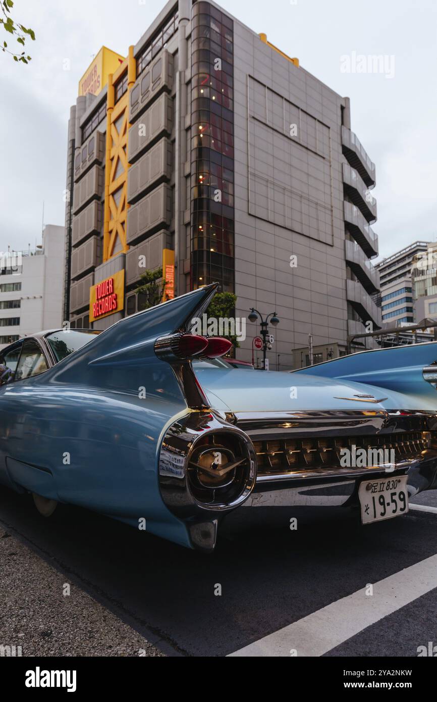 TOKIO, JAPAN, 12. MAI 2019, Ein amerikanischer Oldtimer in der Nähe von Shibuya Crossing und Tower Records im Zentrum von Tokio, Japan, Asien Stockfoto