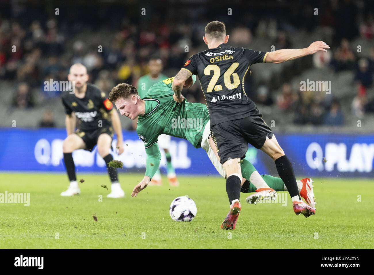 MELBOURNE, AUSTRALIEN, 24. MAI: Jay O’Shea von der A-League All Stars Men kämpft während der Global Football Week am März gegen Jay Turner-Cooke aus Newcastle United Stockfoto