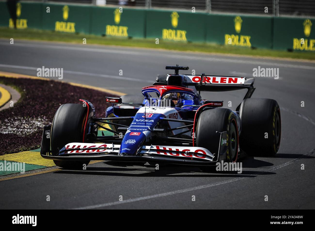 MELBOURNE, AUSTRALIEN, 22. MÄRZ: Daniel Ricciardo aus Australien fährt das Visa Cash App RB Formel 1 Team VCARB 01 während des ersten Trainings im 2024 Stockfoto