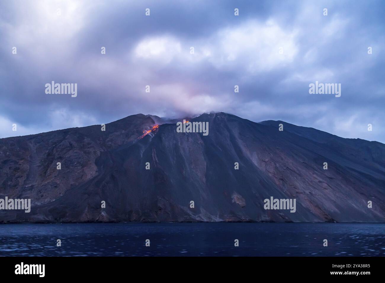 Vulkan Stromboli Archipel Eolie Sizilien Italien Stockfoto