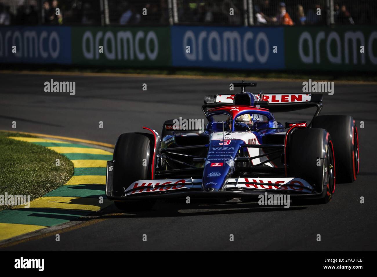 MELBOURNE, AUSTRALIEN, 22. MÄRZ: Daniel Ricciardo aus Australien fährt das Visa Cash App RB Formel 1 Team VCARB 01 während des zweiten Trainings im 2024 Stockfoto