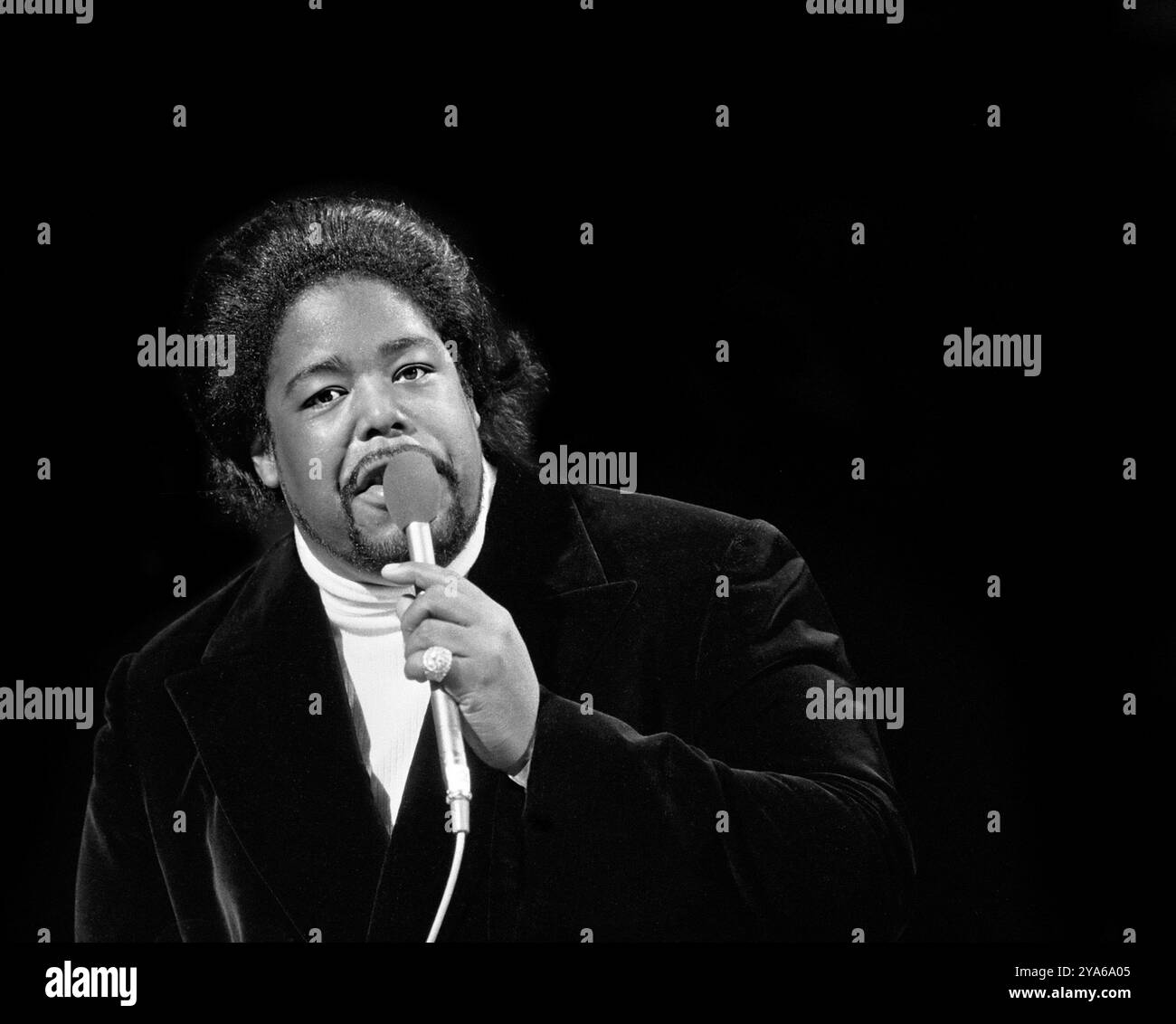 Barry White. Porträt des amerikanischen Singer-Songwriters Barry Eugene White (1944–2003) im Jahr 1974 Stockfoto