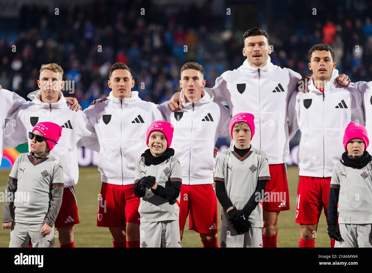 REYKJAVIK, ISLAND - 11. OKTOBER 2024: Harry Wilson, Kieffer Moore aus Wales und Brennan Johnson aus Wales beim Spiel der UEFA Nations League 2025 Stockfoto