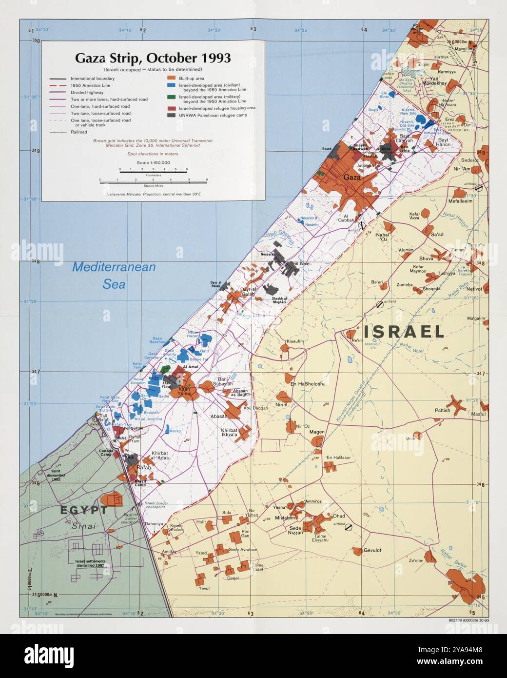 Gazastreifen und Westjordanland - detaillierte Karte des besetzten Gazastreifens mit den ehemaligen israelischen Siedlungen, Oktober 1993. Maßstab 1:150,000. Stockfoto