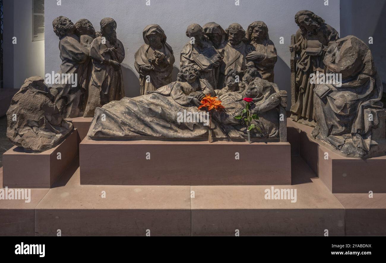 Skulpturale Darstellung des Todes der Jungfrau Maria im Kilianskathedrale Würzburg, Niederfranken, Bayern, Deutschland, Europa Stockfoto