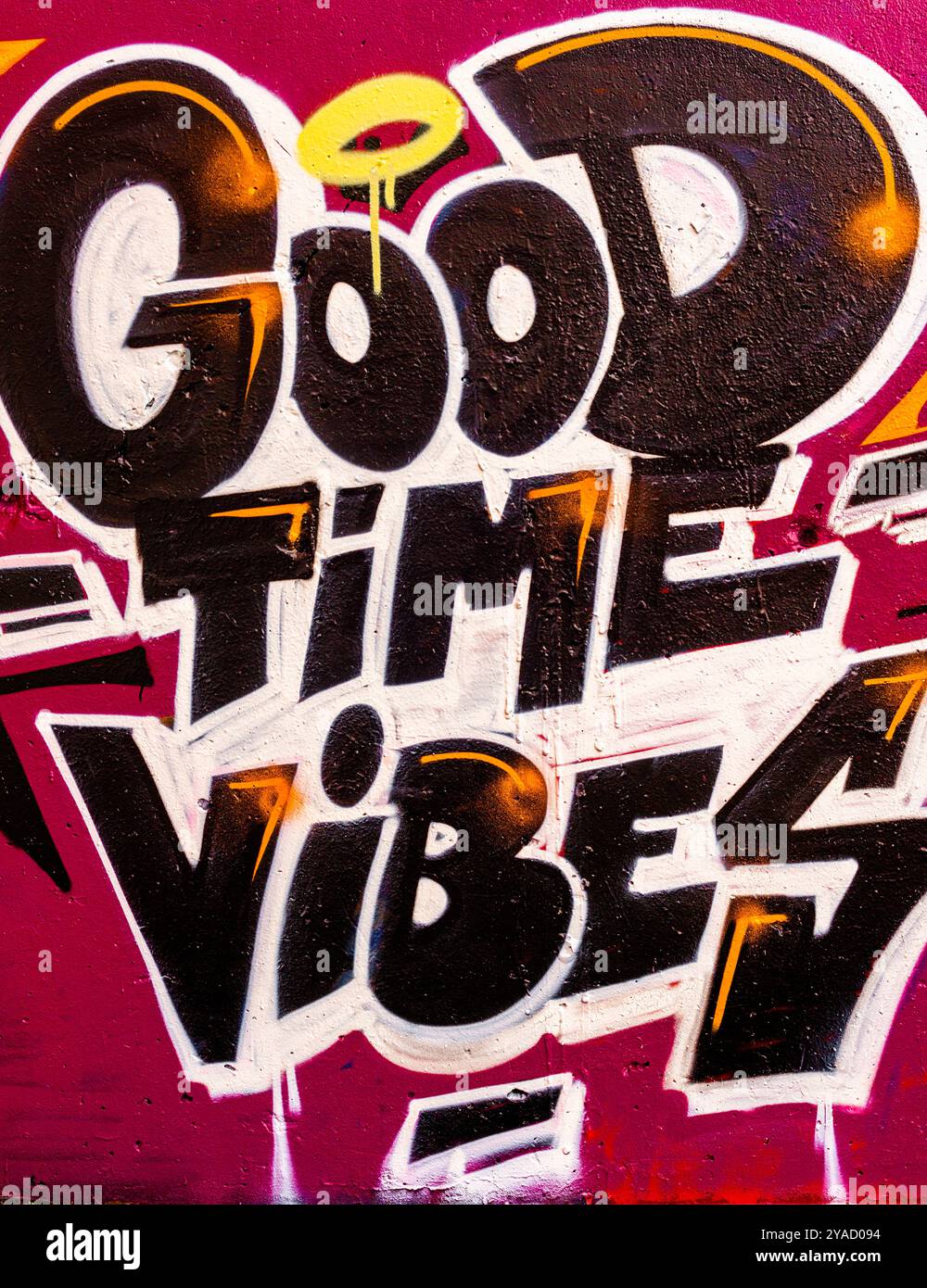 Graffity & Wandmalereien Urban Culture in der ganzen Stadt, ausgedrückt in Graffiti & Wandmalereien von oft internationalen aber unbekannten Künstlern. Berlin, Deutsch Stockfoto