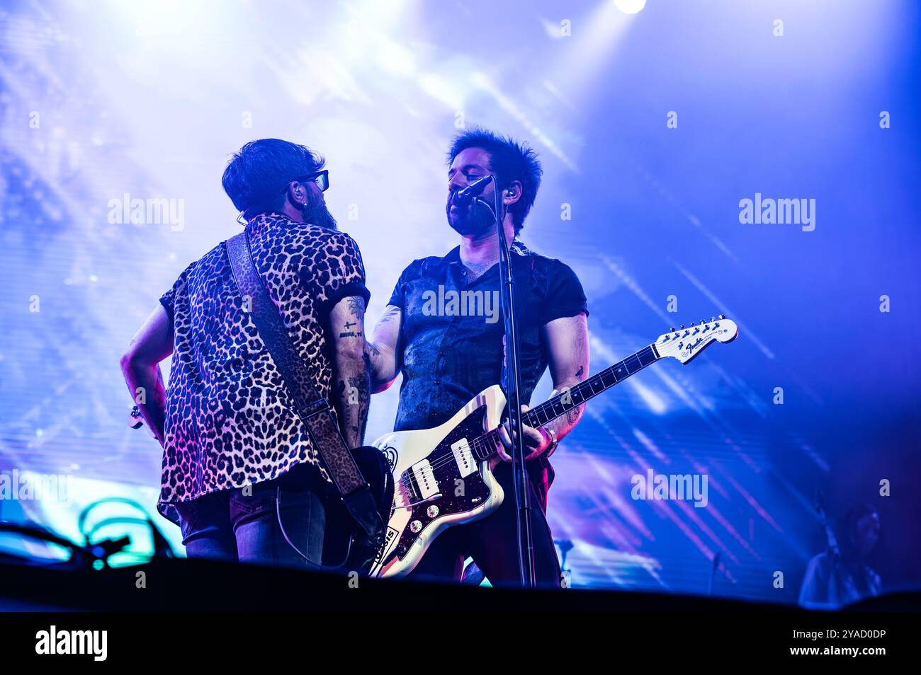 20 mil Personas acuden al concierto de Arde Bogotá, Viva Suecia y Nunatak en Zaragoza. Fiestas del Pilar. 11 Oktubre 2024. Espacio Zity. Stockfoto