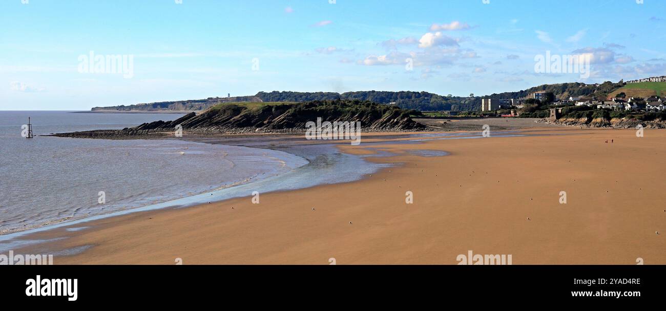 Gezeitenstrand in Watch House Bay, Barry Island, Südwales, Großbritannien. Vom Oktober 2024. Stockfoto