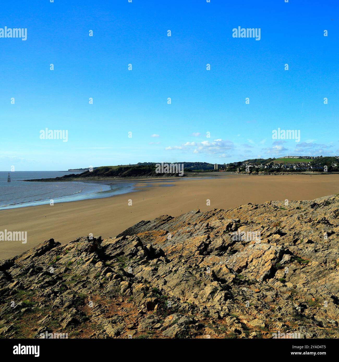 Gezeitenstrand in Watch House Bay, Barry Island, Südwales, Großbritannien. Vom Oktober 2024. Stockfoto
