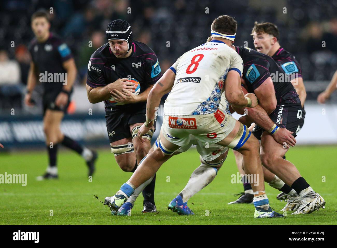 Swansea, Großbritannien. 12. Oktober 2024. Morgan Morris von Ospreys während des Spiels Ospreys gegen Bulls URC Rugby. Gruffydd Thomas/Alamy Stockfoto