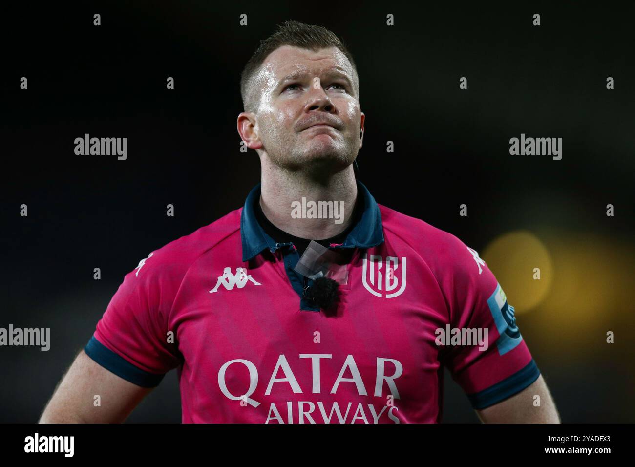 Swansea, Großbritannien. 12. Oktober 2024. Schiedsrichter Eoghan Cross während des Spiels Ospreys gegen Bulls URC Rugby. Gruffydd Thomas/Alamy Stockfoto