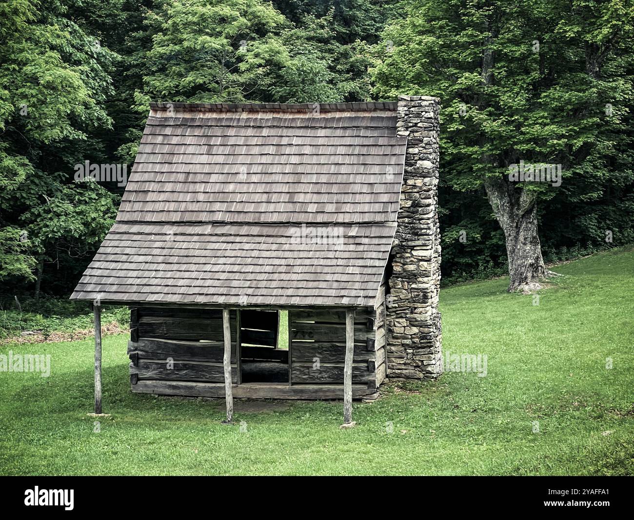 Prediger Jesse Brown's Cabin, Tomkins Knob, Blue Ridge Parkway, North Carolina, USA Stockfoto