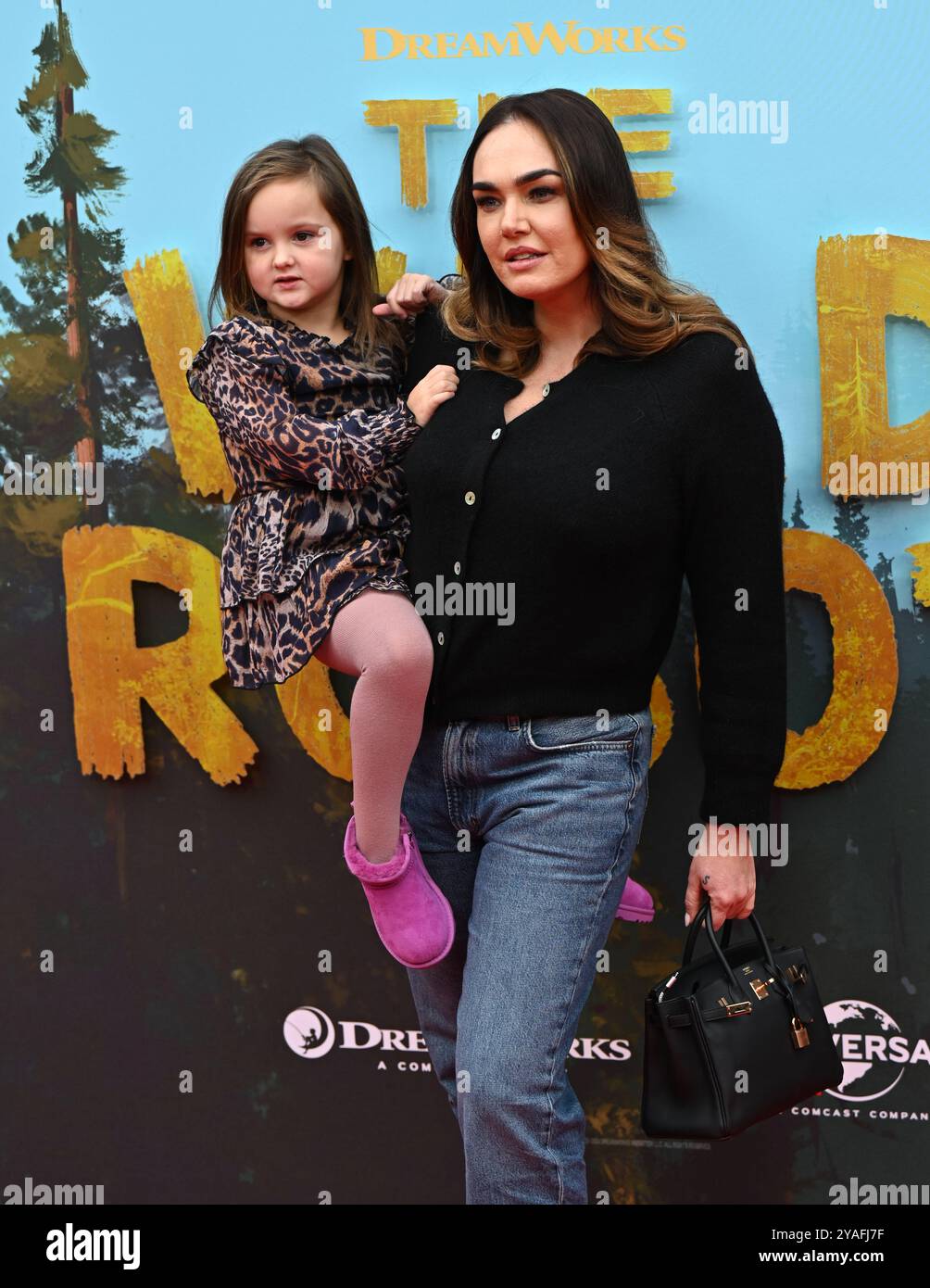 LONDON, GROSSBRITANNIEN. Oktober 2024. Tamara Ecclestone mit Kindern nimmt an der Sonderpräsentation „The Wild Robot“ Teil – 68. BFI London Film Festival in London, Großbritannien. (Foto von 李世惠/siehe Li/Picture Capital) Credit: Siehe Li/Picture Capital/Alamy Live News Stockfoto