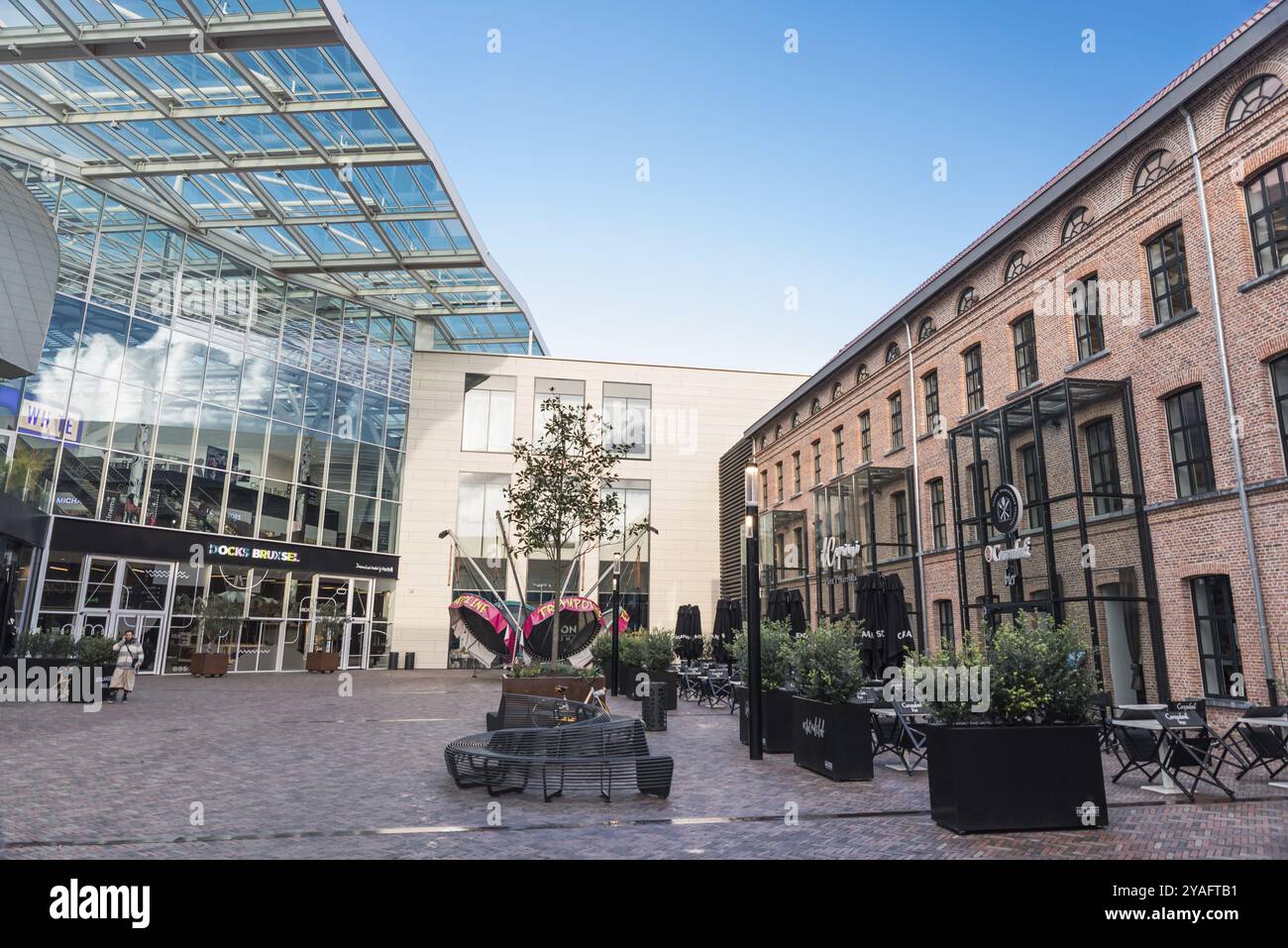 Brüssel, Belgien, 11 05 2017: Standort von Docks Bruxsel ein neues Einkaufszentrum in Europa Stockfoto