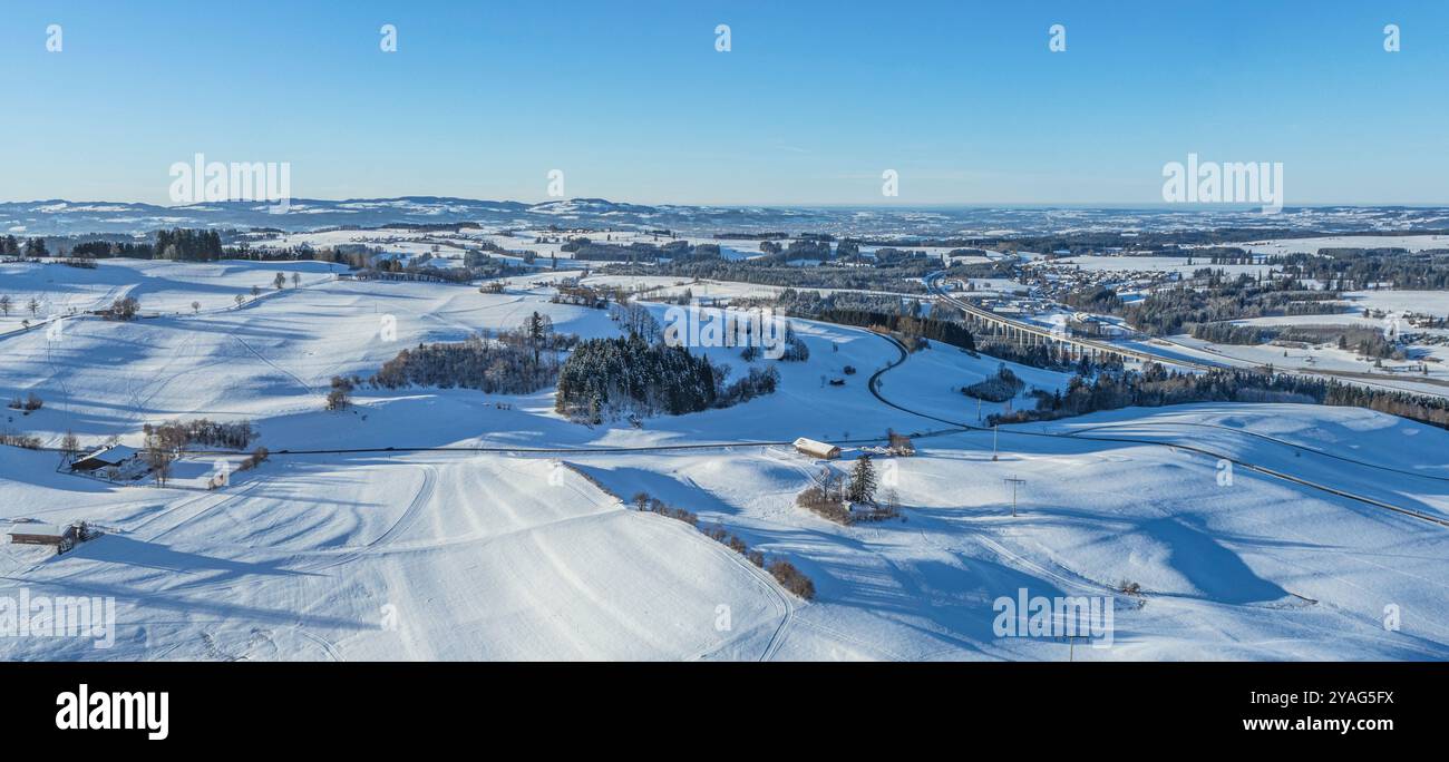 Winternachmittag am Rande der Bayerischen Alpen bei Oy-Mittelberg im Oberen Allgaeuu Stockfoto