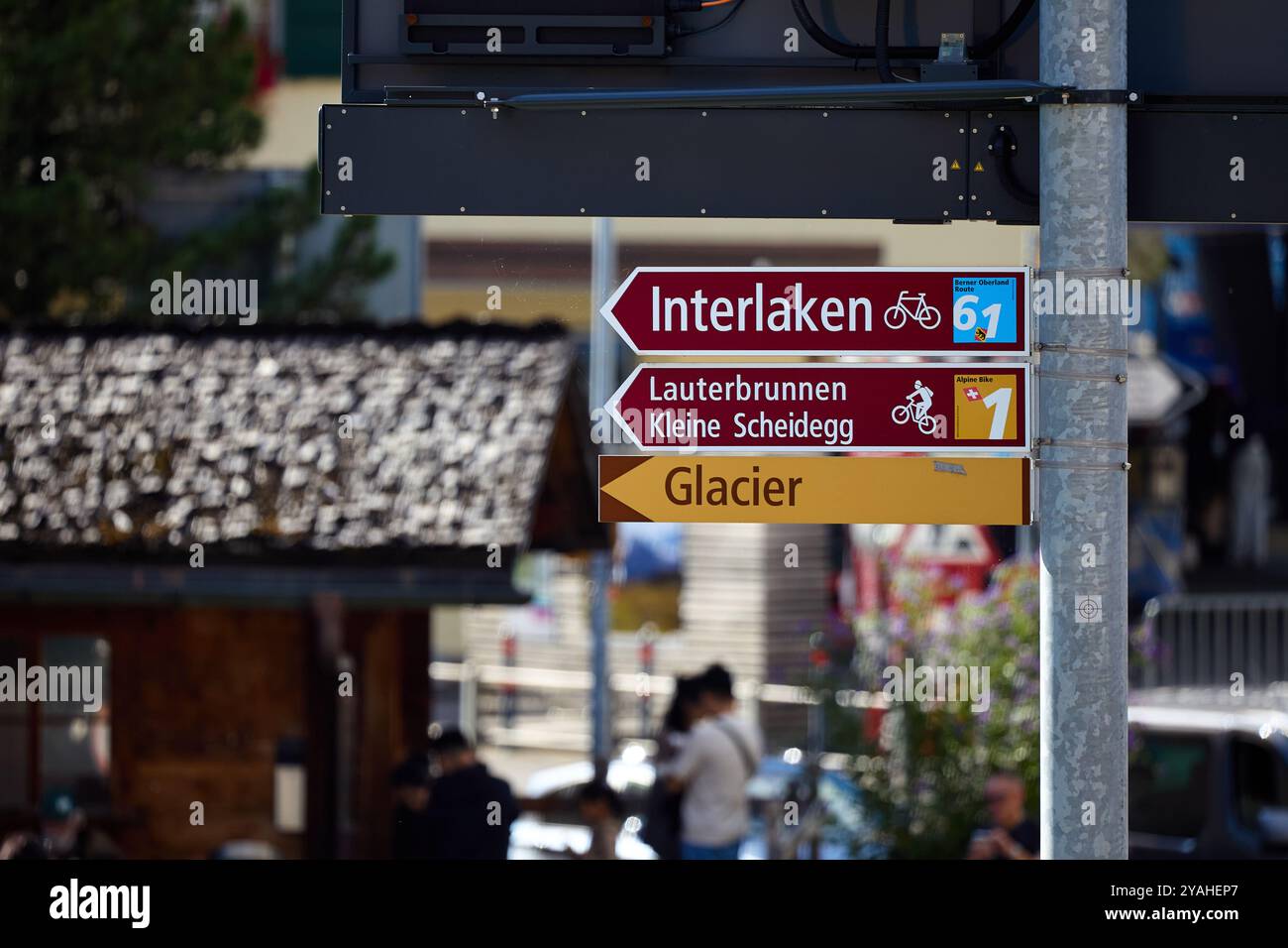 Architektur- und Straßendetails in Grindelwald, Schweiz, nahe Eiger und Jungfraujoch Stockfoto