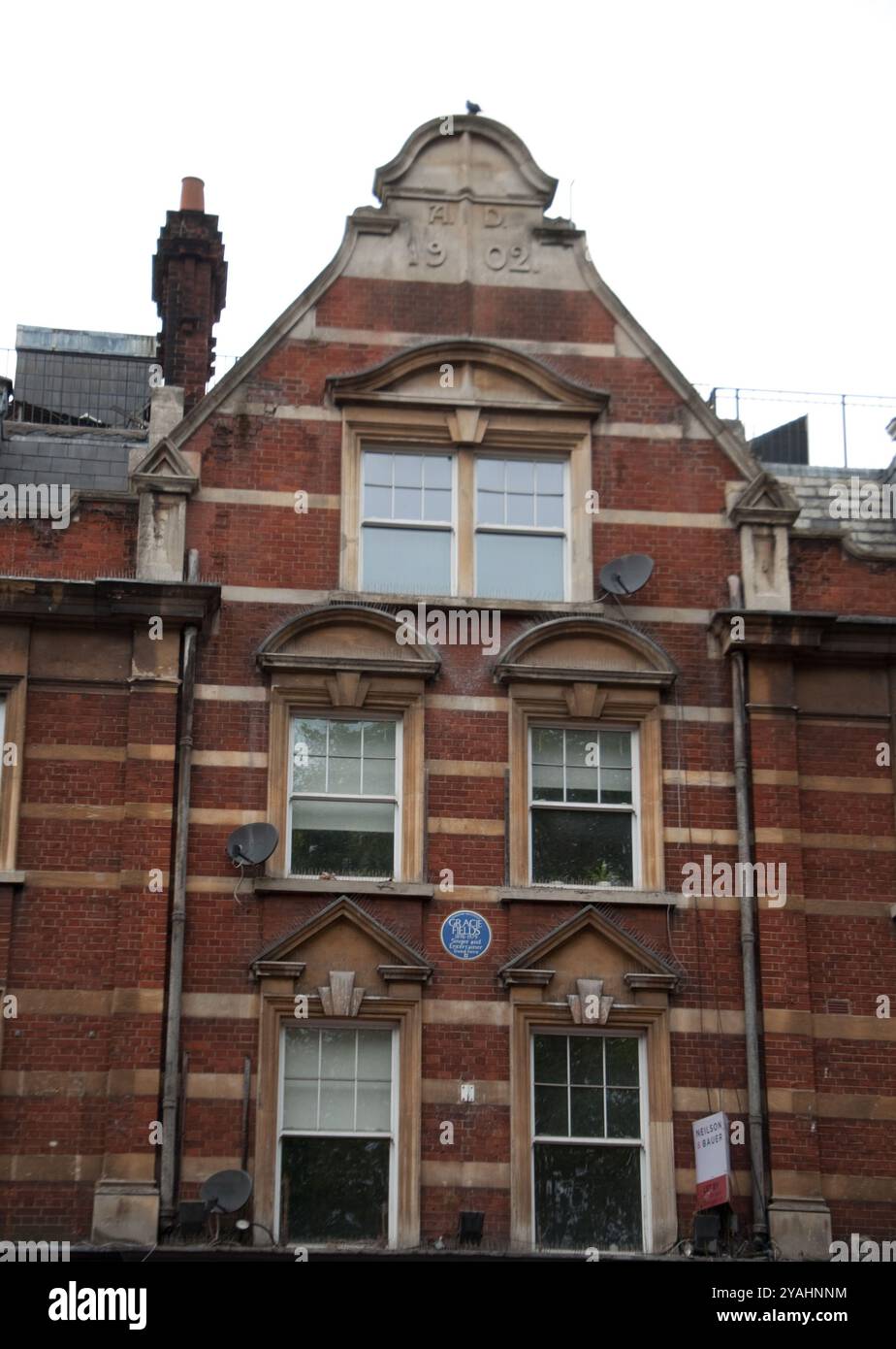 Das Haus von Gracie Fields in London, Islington, North London, England, Vereinigtes Königreich. Dame Gracie Fields (* 9. Januar 1898 in Grace Stansfield; 27. September) Stockfoto Das Haus von Gracie Fields in London, Islington, North London, England, Vereinigtes Königreich. Dame Gracie Fields (* 9. Januar 1898 in Grace Stansfield; 27. September) Stockfoto