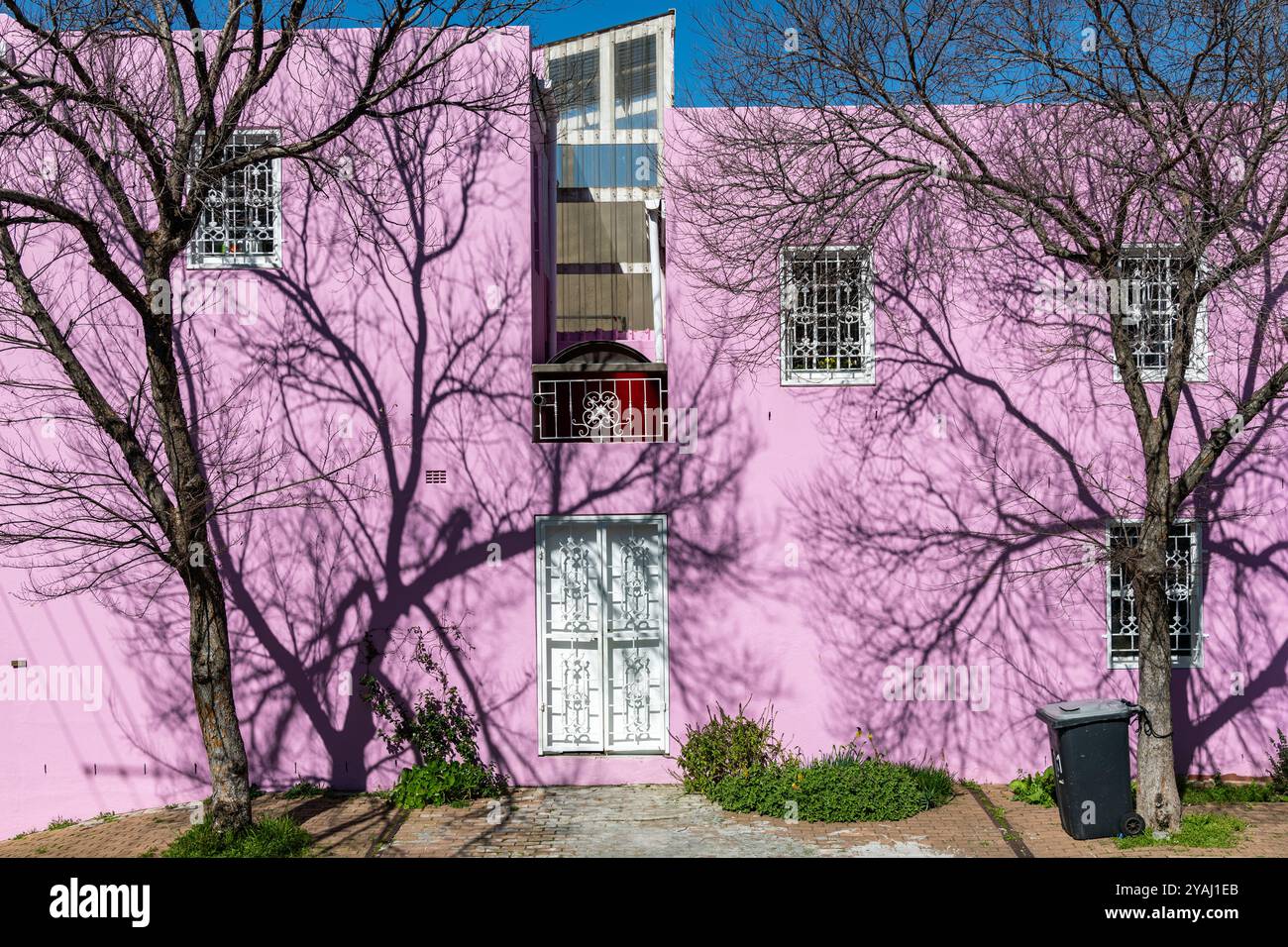 Die bunten Häuser und Gebäude des Stadtviertels Bo-Kaap in Kapstadt, Südafrika Stockfoto