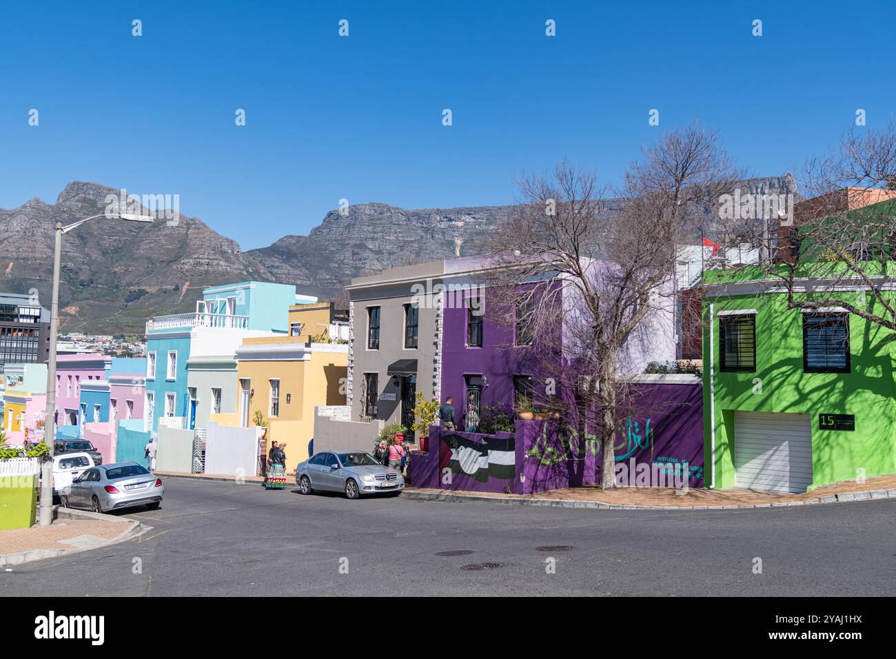 Die bunten Häuser und Gebäude des Stadtviertels Bo-Kaap in Kapstadt, Südafrika Stockfoto