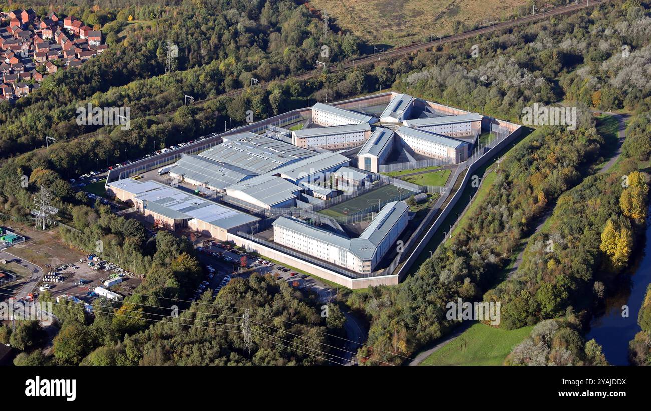 Luftaufnahme des Forest Bank Prison, HMP Forest Bank in Pendlebury, Manchester Stockfoto