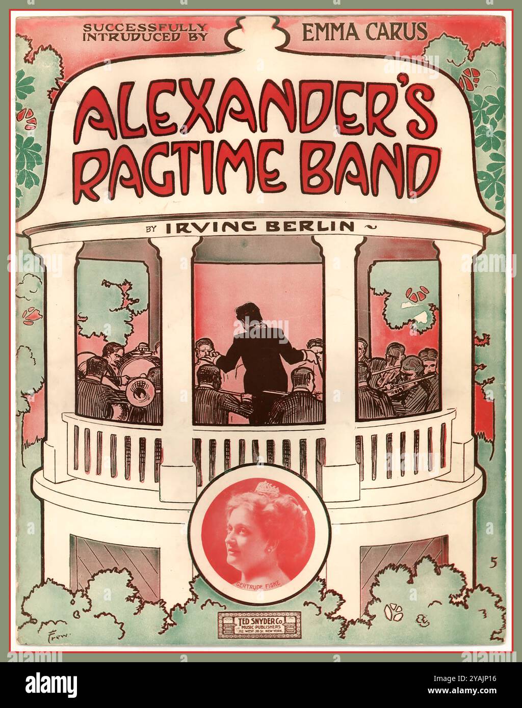 Alexander's Ragtime Band, Vintage-Noten der 1900er Jahre von Irvng Berlin, vorgestellt von Emma Carus. Mit Gertrude Fiske America USA 1911 „Alexander's Ragtime Band“, geschrieben von Irving Berlin und veröffentlicht 1911, ist einer der berühmtesten frühen amerikanischen Popsongs und wird dafür bedacht, Ragtime-Musik einem breiteren Publikum vorzustellen. Dieser lebendige und fröhliche Song wurde sofort zum Hit und bleibt ein bedeutendes Stück der Musikgeschichte des frühen 20. Jahrhunderts. Stockfoto