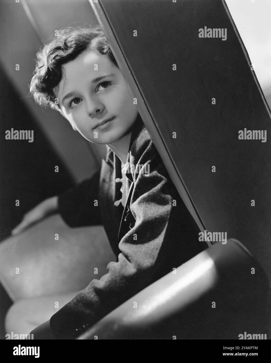 Ein Porträt des Kinderschauspielers FREDDIE BARTHOLOMEW im Alter von 13 Jahren, als er in CAPTAINS COURAGEOUS 1937 Regisseur VICTOR FLEMING Roman RUDYARD KIPLING Photo von TED ALLEN Metro Goldwyn Mayer erschien Stockfoto