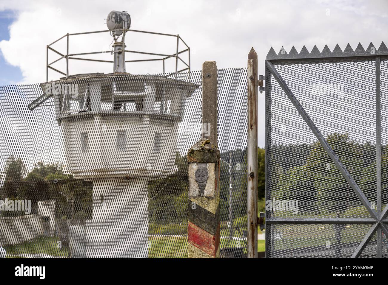 Moedlareuth, Gemeinde mit 55 Einwohnern, die zum Teil im Freistaat Thüringen und zum Teil im Freistaat Bayern liegt. Seit 41 Jahren Stockfoto