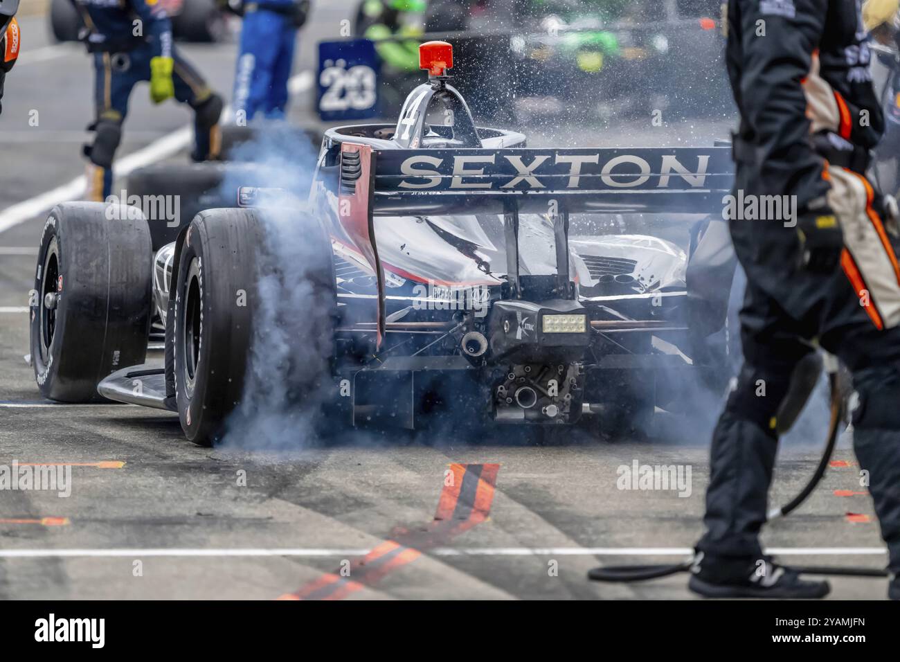 Der Fahrer der INDYCAR Series, SANTINO FERRUCCI (14) aus Woodbury, Connecticut, bringt sein Auto während des Grand Prix von Portland Bitnile.com in Dienst Stockfoto