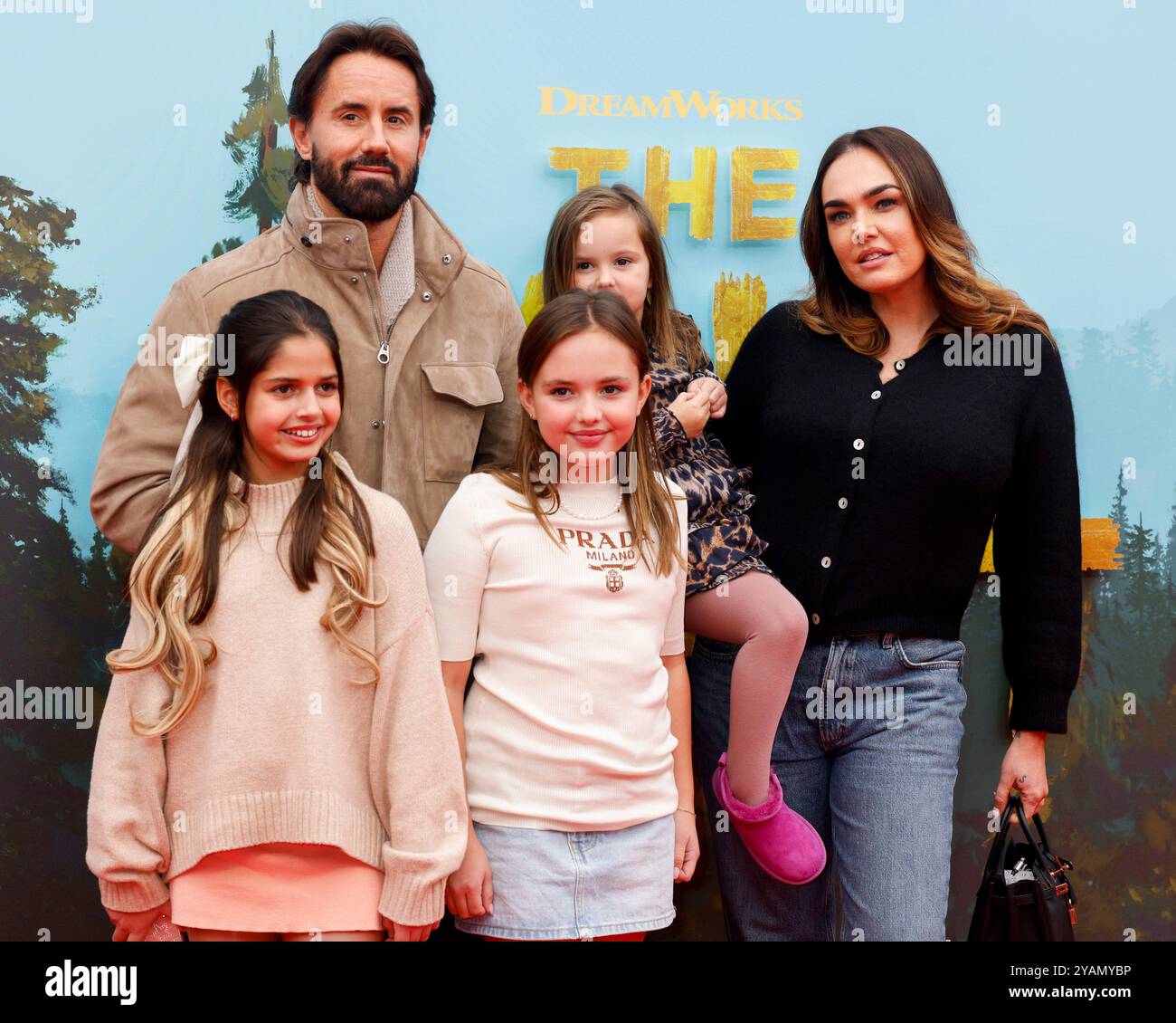 London, Großbritannien. Oktober 2024. Jay Rutland und Tamara Ecclestone besuchen das BFI London Film Festival 2024: The Wild Robot Special Presentation in Waterloo, London. Quelle: SOPA Images Limited/Alamy Live News Stockfoto