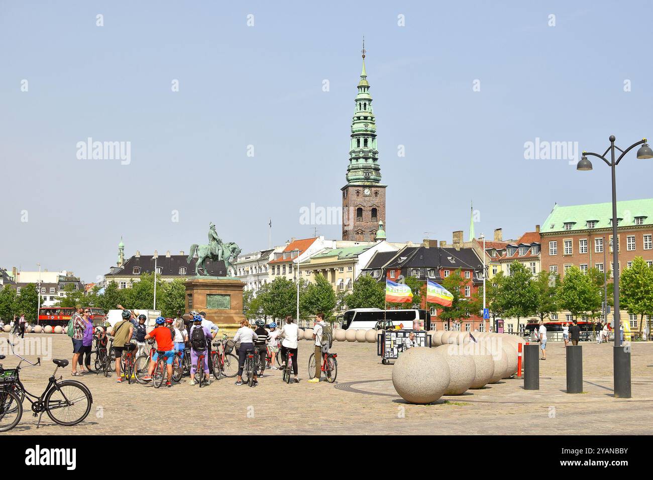 Kopenhagen, Dänemark. Oktober 2024. Blick auf eine Straße in Kopenhagen, Dänemark. Stockfoto