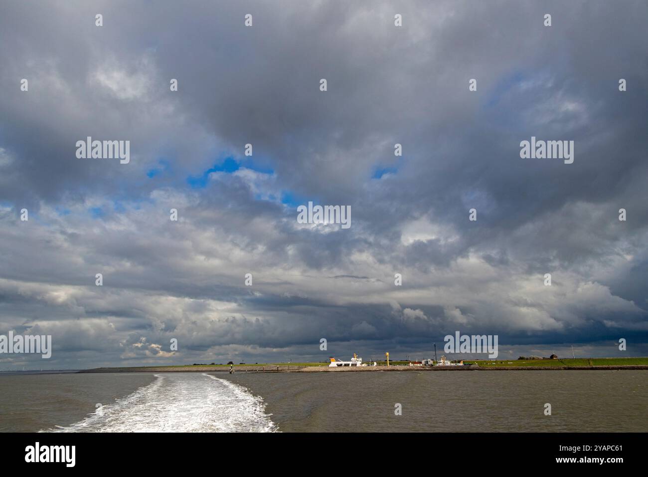 Wolken über Strucklahnungshörn, Nordstrand, Nordfriesland, Schleswig-Holstein, Deutschland Stockfoto