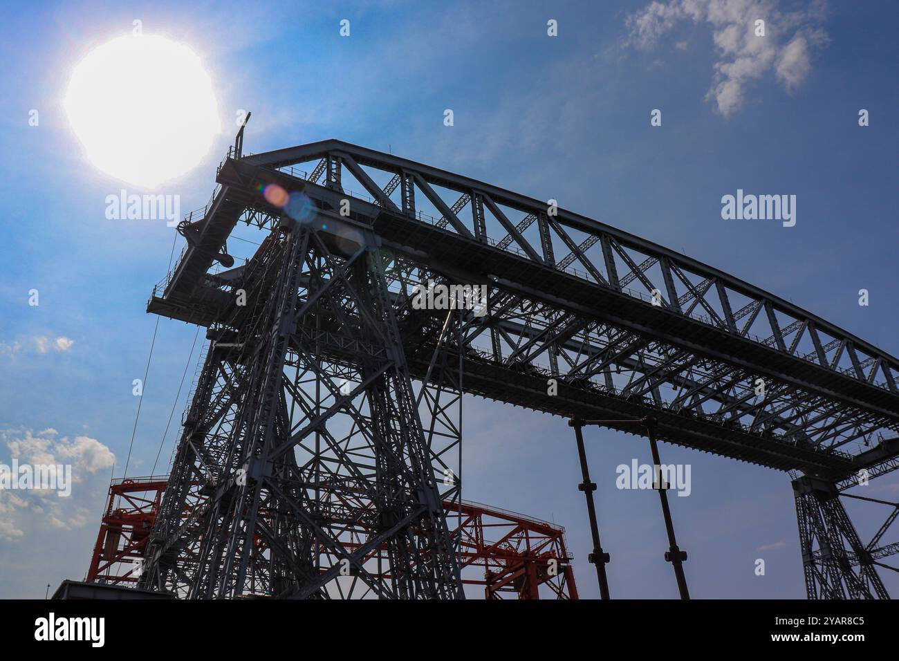 Historische verlassene Brücke und Fähre des Baches in La Boca Stockfoto