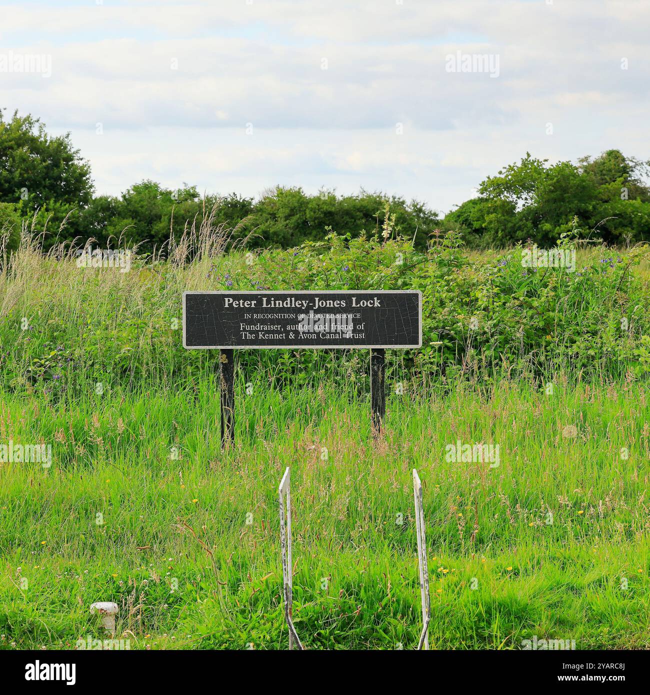 Peter Lindley-Jones Lock, der Kennett & Avon Canal bei Devizes. Vom Juli 2024. Sommer Stockfoto