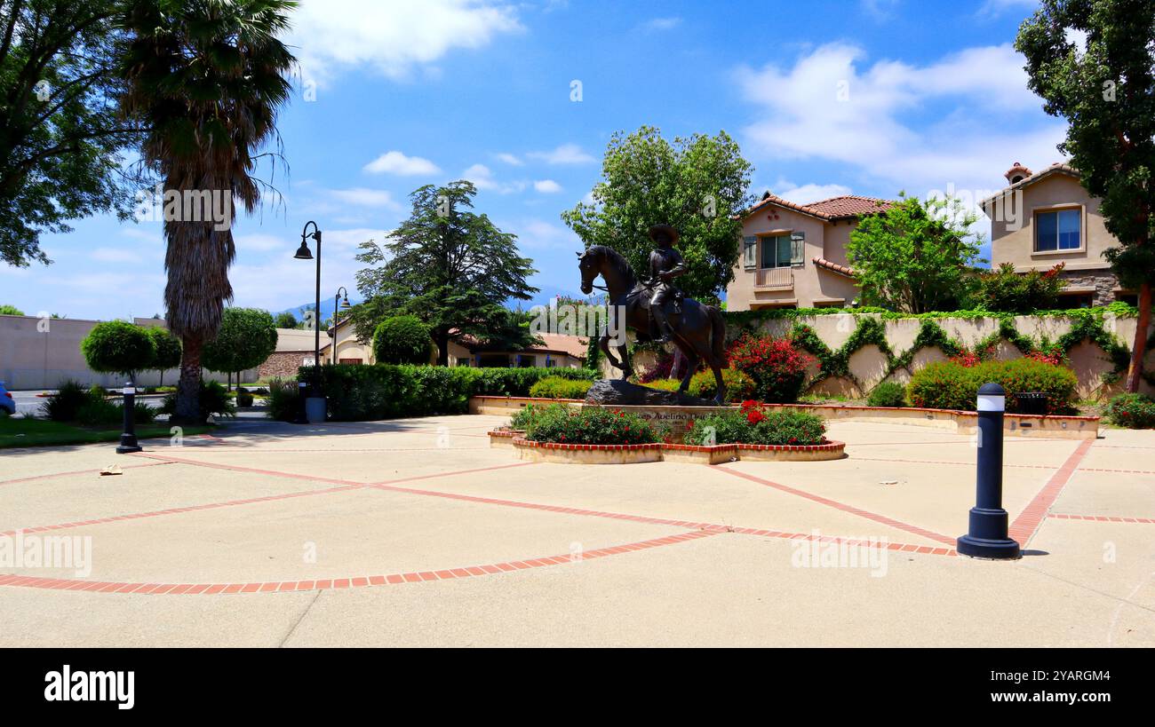 Andres Avelino Duarte Statue des Bildhauers Richard Myer an der Kreuzung von Huntington Drive und Calle Andres, Duarte, Kalifornien Stockfoto