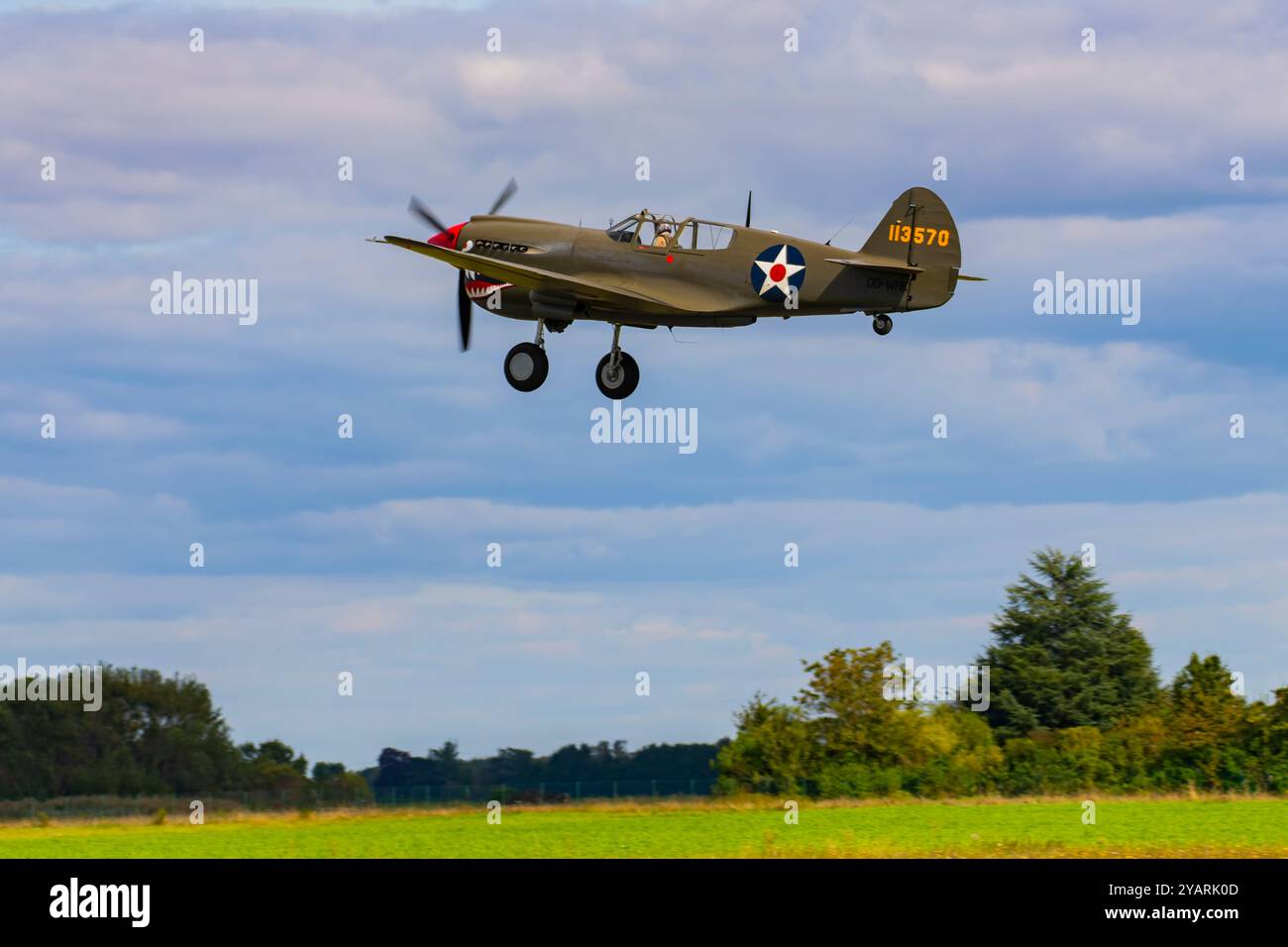 Curtiss p 40 warhawk motor -Fotos und -Bildmaterial in hoher Auflösung ...