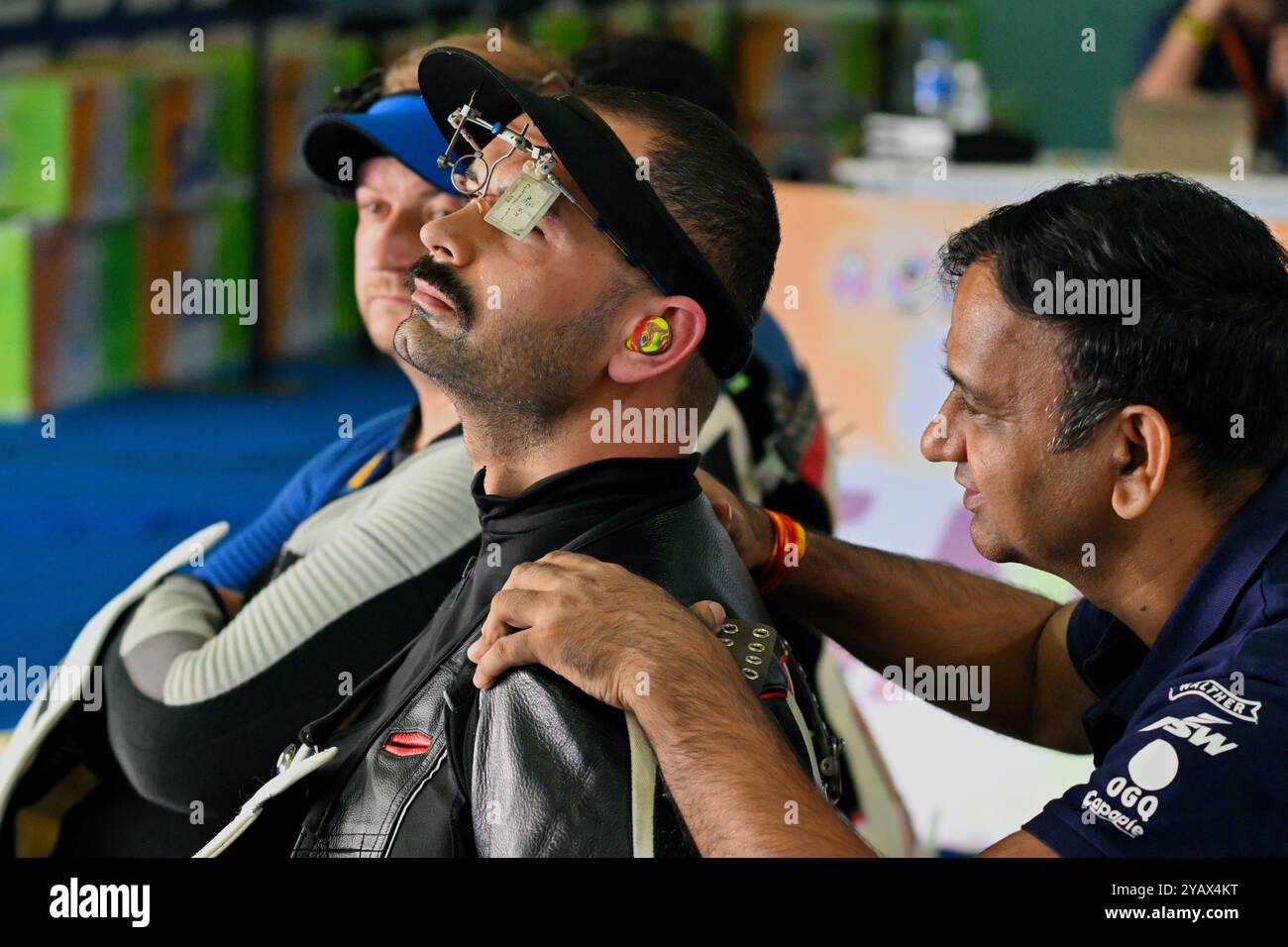Delhi, INDIEN. Oktober 2024. Akhil Sheoran aus Indien gewann die Bronzemedaille im Finale der 50M Rifle 3 Positions Men im Finale der ISSF-Weltmeisterschaft 2024 in Delhi, INDIEN. Quelle: Ranjith Kumar/Alamy Live News. Stockfoto