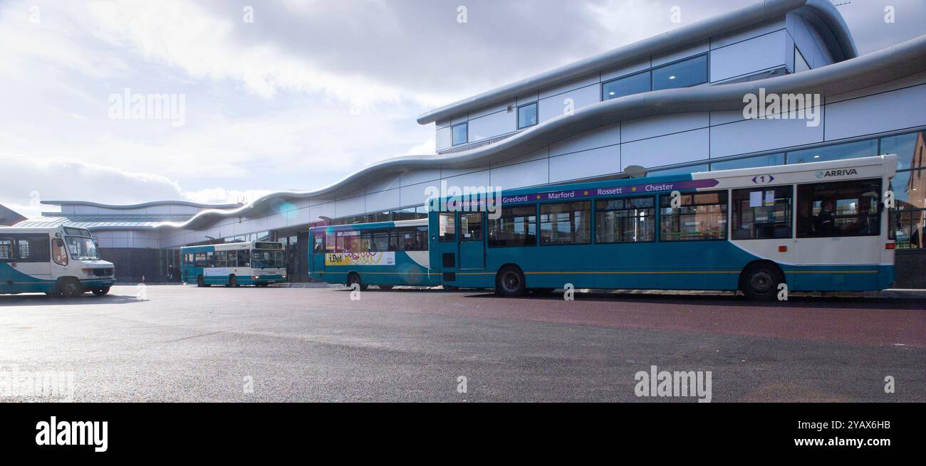 Wrexham Bus Station wurde 2003 eröffnet, North Wales, Großbritannien Stockfoto