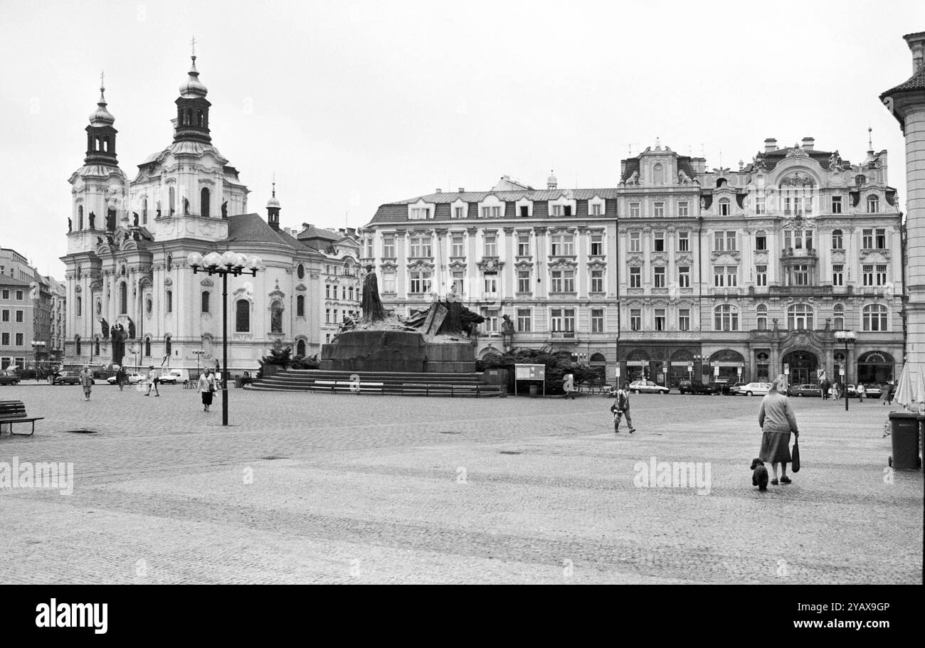 Tschechei, Prag, 04.05.1994 Archiv.: 46-36-13 für Ihr Archiv Foto: Die St. Nikolaus Kirche befindet sich am Altstäedter Ring. Für Ihr Archiv *** Tschechische Republik, Prag, 04 05 1994 Archiv 46 36 13 für Ihr Archiv Foto St. Nikolaus Kirche befindet sich auf dem Altstädter Ring für Ihr Archiv Stockfoto