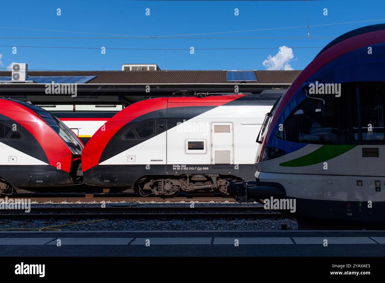 Europa Schweiz Chiasso Zugmaschinen im Bahnhof von Bombardier Stockfoto