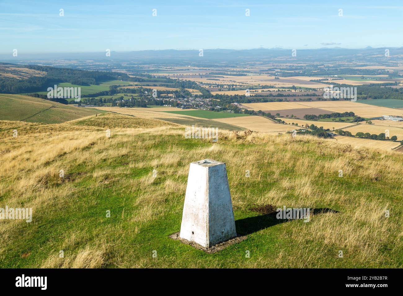 Ein Triggerpunkt auf dem Gipfel des Kinpurney Hill, Newtyle, Angus, Schottland Stockfoto